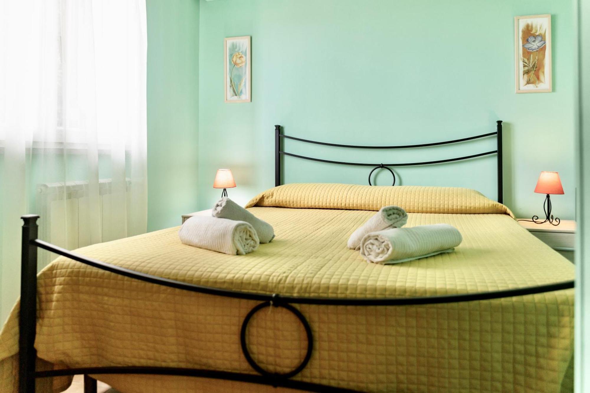 Villa Melany Casa Vacanza ปิเอดิมอนเต เอตเนโอ ภายนอก รูปภาพ