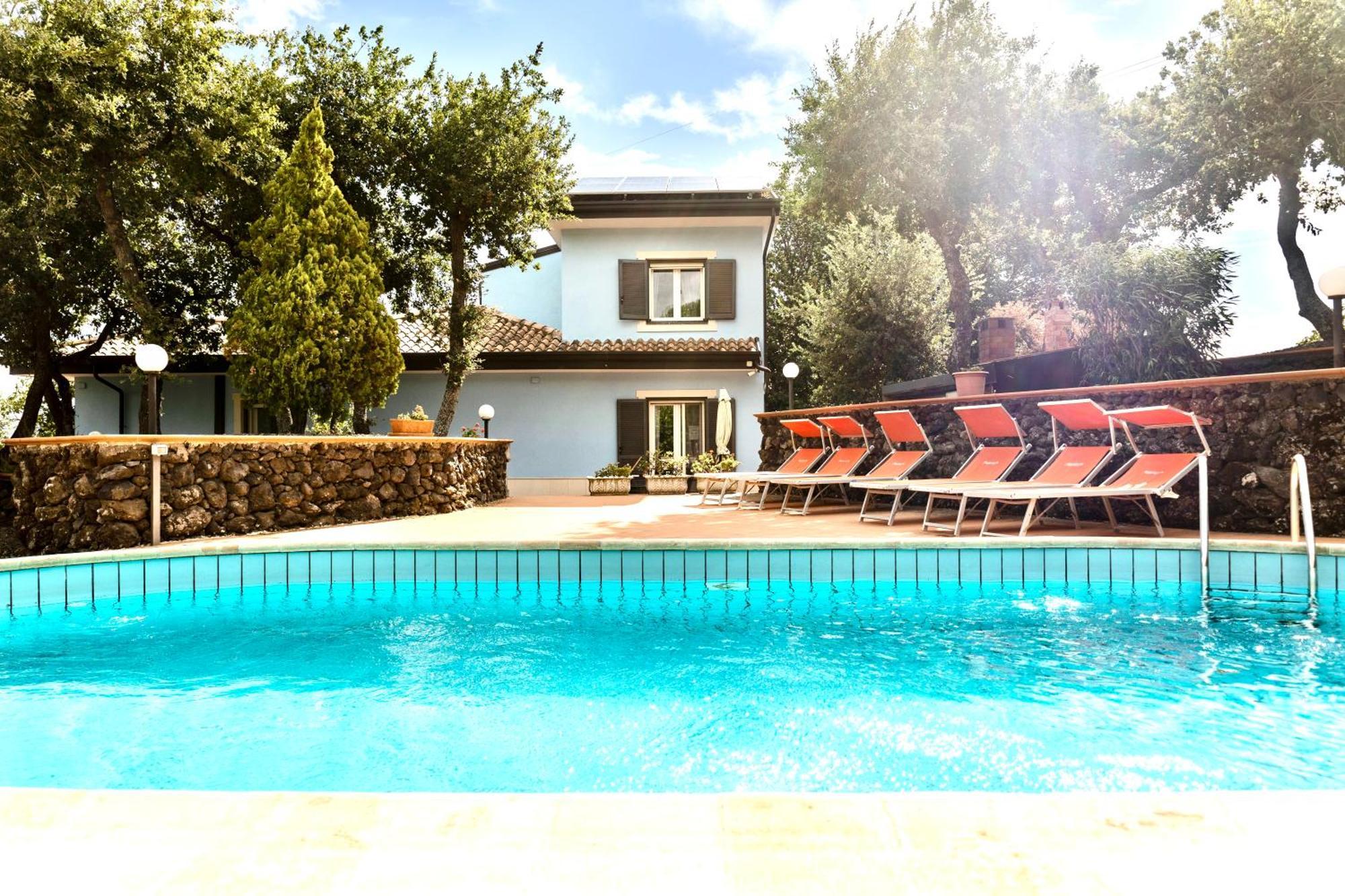 Villa Melany Casa Vacanza ปิเอดิมอนเต เอตเนโอ ภายนอก รูปภาพ