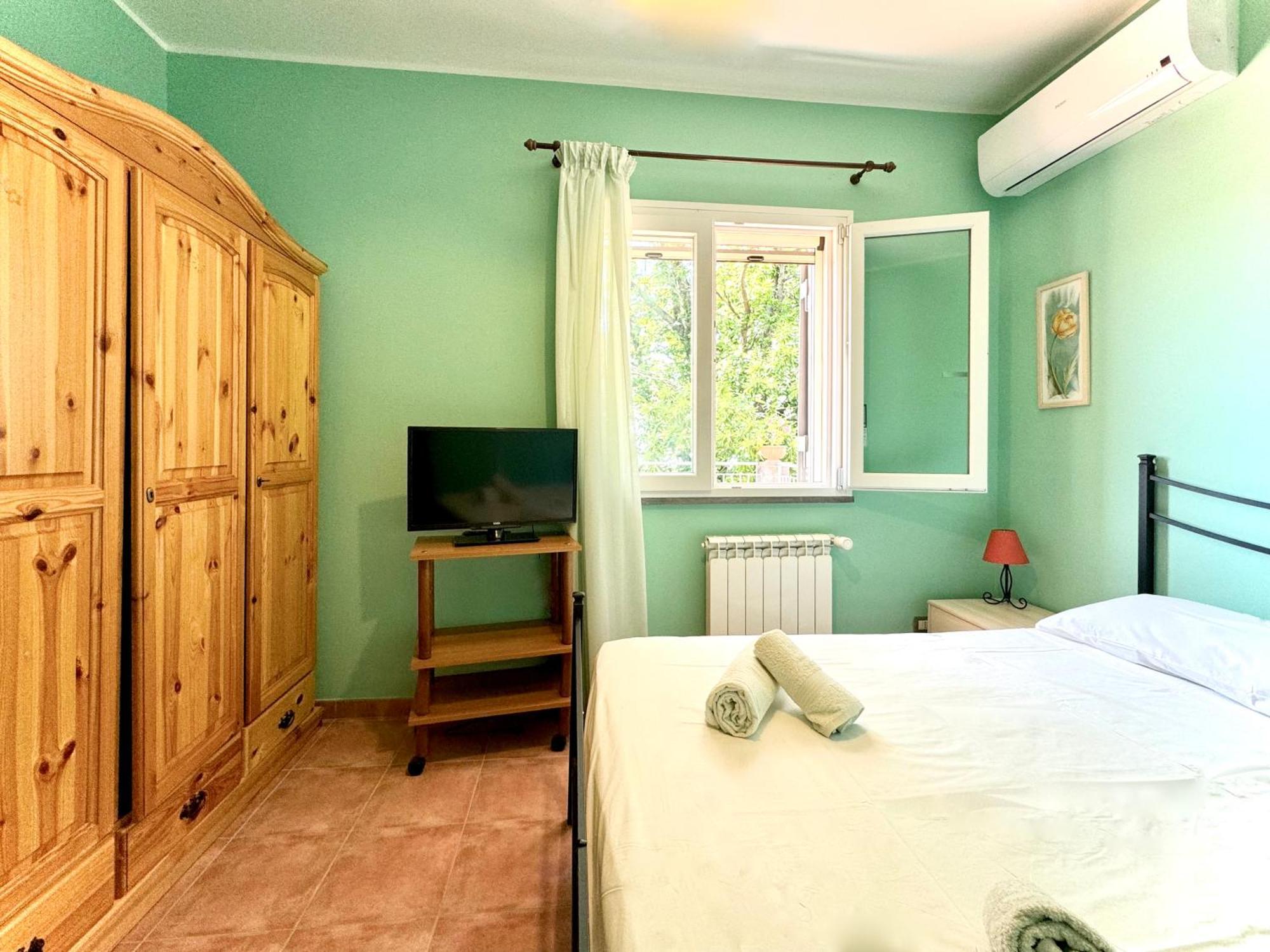 Villa Melany Casa Vacanza ปิเอดิมอนเต เอตเนโอ ภายนอก รูปภาพ