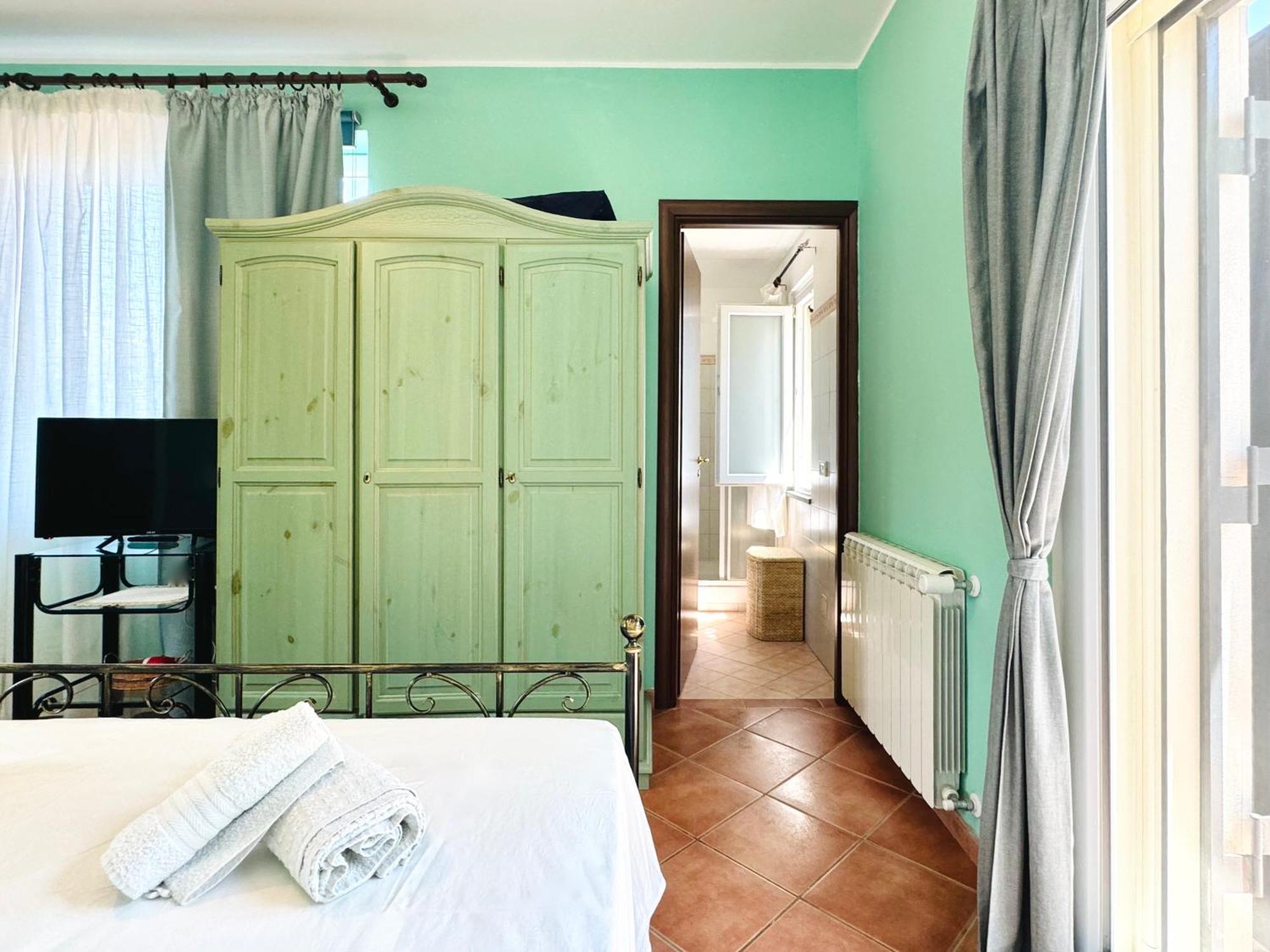 Villa Melany Casa Vacanza ปิเอดิมอนเต เอตเนโอ ภายนอก รูปภาพ